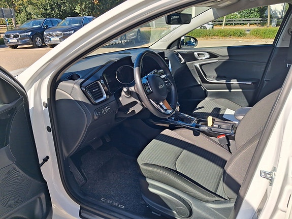 Kia Ceed 3 of 4