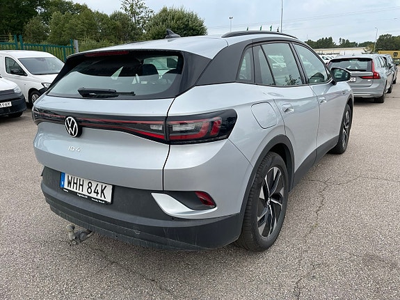 Volkswagen ID.4 3 of 5