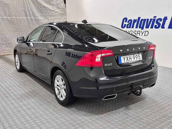 Volvo S60 5 of 7