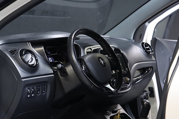 Renault Captur 9 of 21