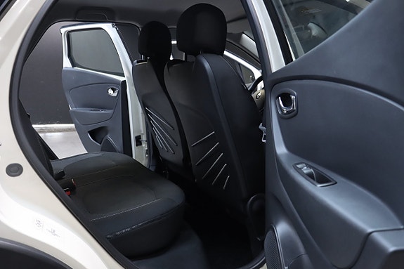 Renault Captur 11 of 21