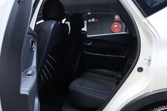 Renault Captur 10 of 21