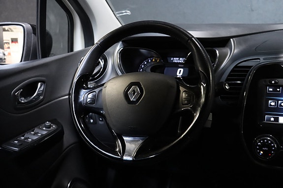 Renault Captur 15 of 21