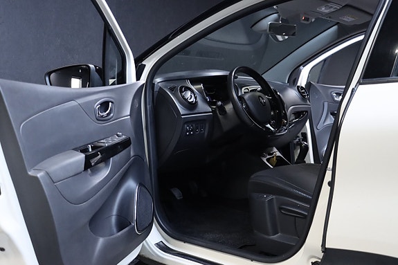 Renault Captur 8 of 21
