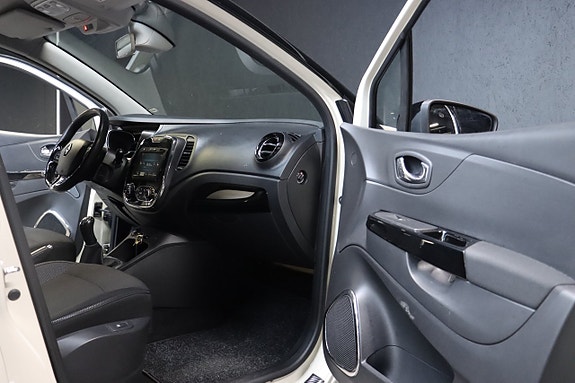 Renault Captur 12 of 21
