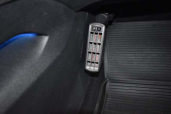 Peugeot 3008 7 of 9