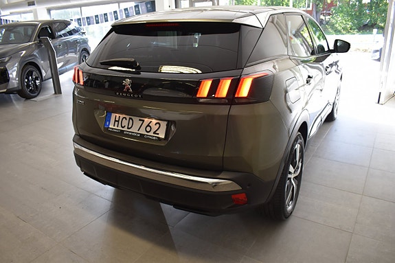 Peugeot 3008 3 of 9