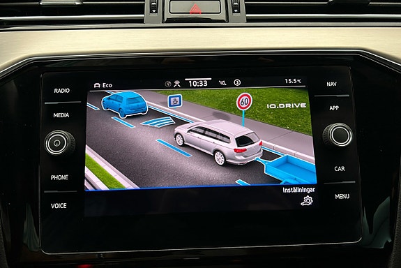 Volkswagen Passat 22 of 30