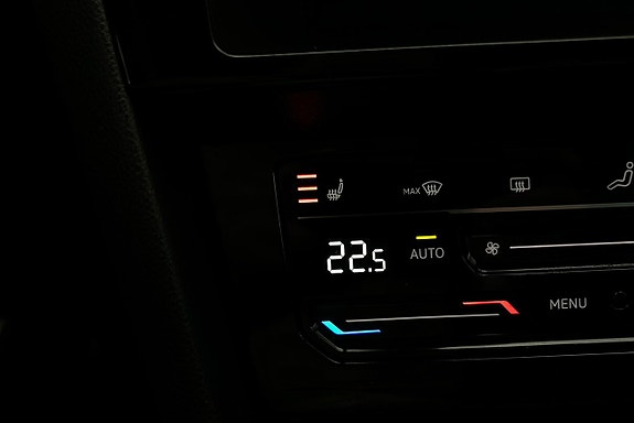 Volkswagen Passat 20 of 30