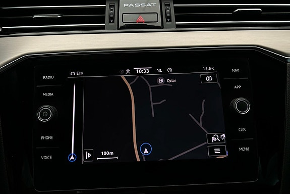 Volkswagen Passat 8 of 30