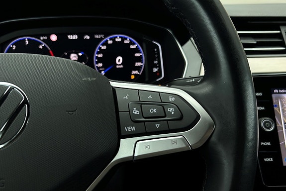 Volkswagen Passat 29 of 30