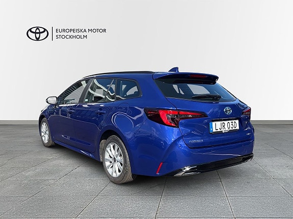Toyota Corolla 3 of 11
