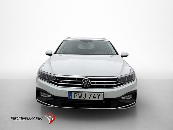 Volkswagen Passat 2 of 30