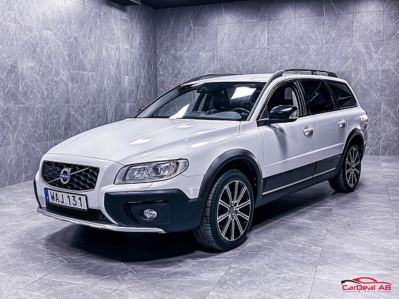 Volvo XC70 3 of 27