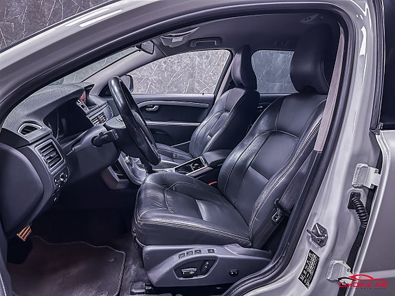 Volvo XC70 10 of 27