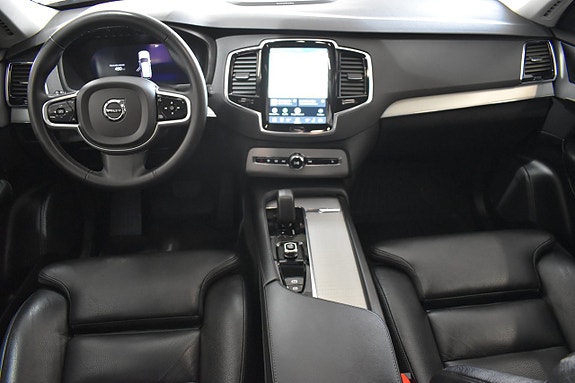 Volvo XC90 7 of 26