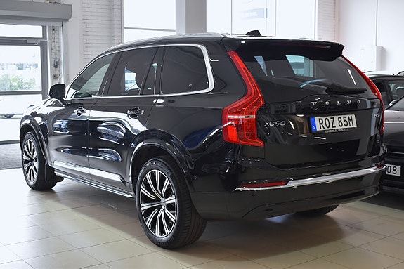 Volvo XC90 3 of 26