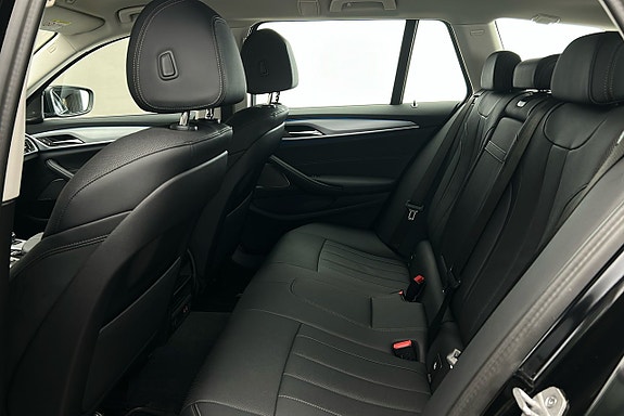 BMW 530e 13 of 29