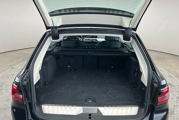 BMW 530e 14 of 29