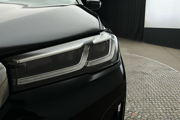 BMW 530e 11 of 29