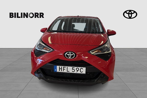 Toyota Aygo 3 of 15