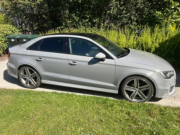 Audi A3 4 of 9