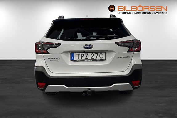 Subaru Outback 5 of 16