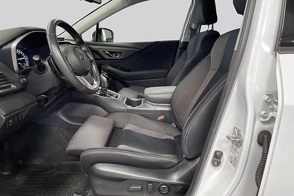 Subaru Outback 8 of 16