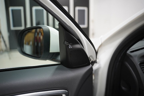 Volvo V60 8 of 24