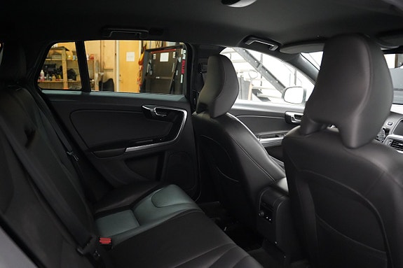 Volvo V60 23 of 24