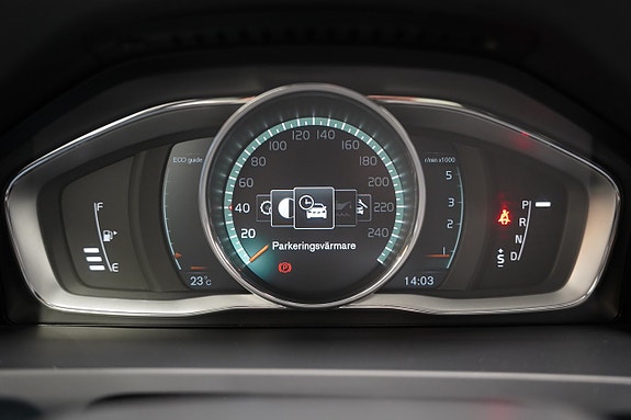 Volvo V60 14 of 24