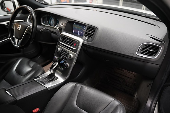 Volvo V60 10 of 24