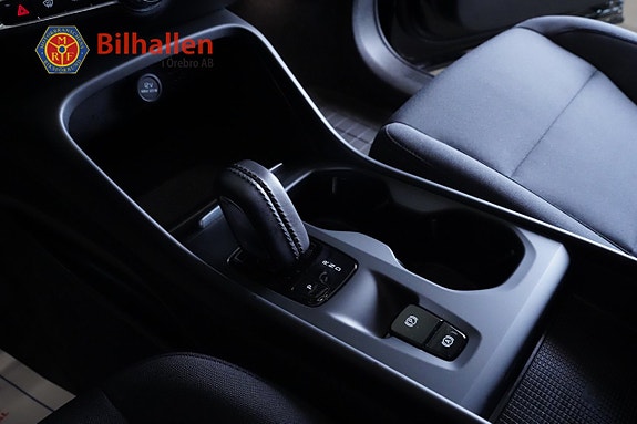 Volvo XC40 7 of 11