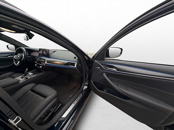 BMW 530e 26 of 30