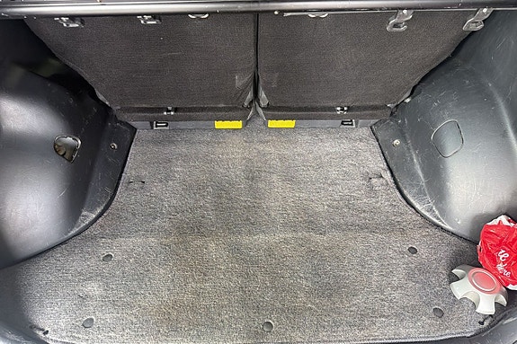 Toyota RAV4 12 of 20