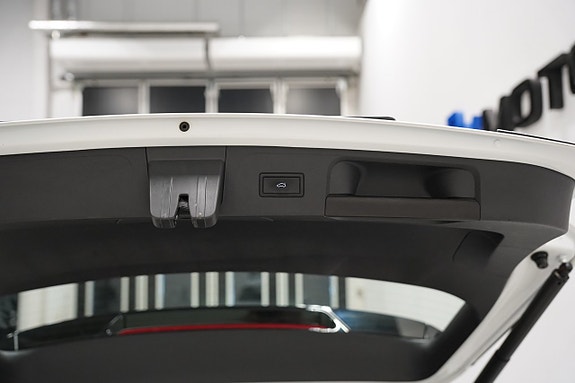 Volkswagen Passat 24 of 24