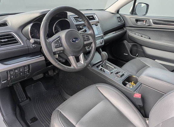 Subaru Outback 3 of 8