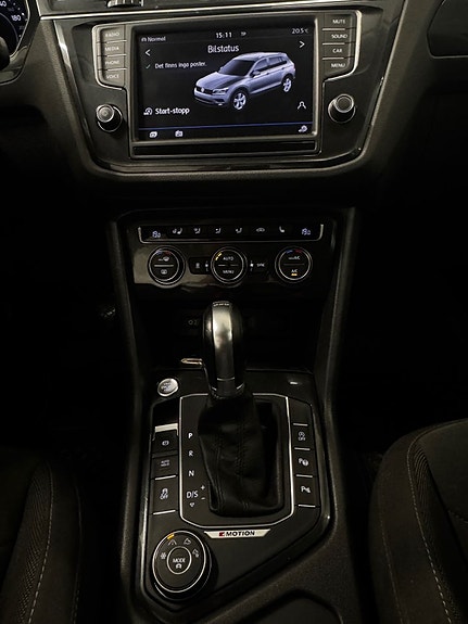 Volkswagen Tiguan 17 of 23
