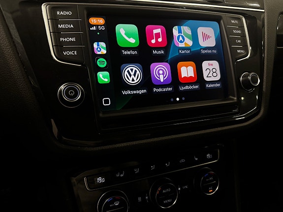 Volkswagen Tiguan 18 of 23