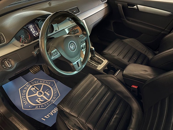 Volkswagen Passat Alltrack 5 of 8