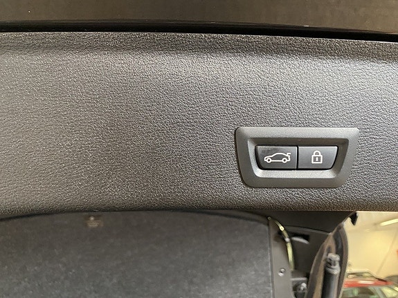 BMW X4 13 of 15