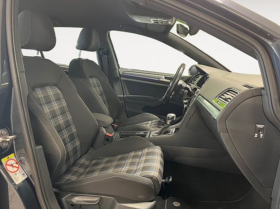 Volkswagen Golf I 14 of 20