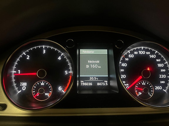 Volkswagen Passat Alltrack 15 of 16
