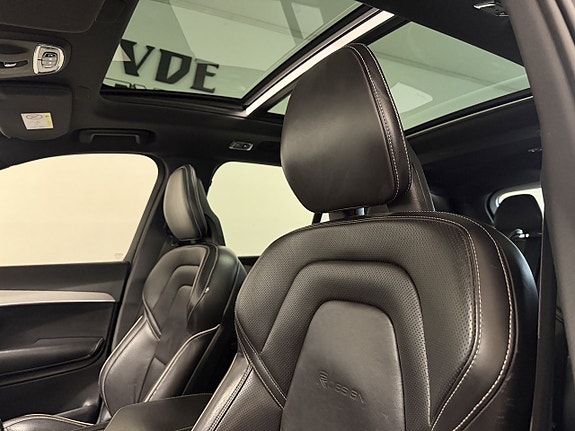 Volvo XC90 9 of 16