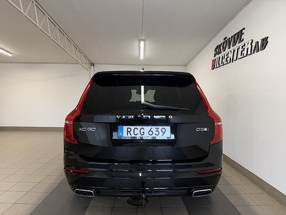 Volvo XC90 4 of 16