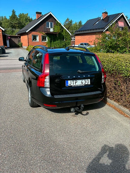 Volvo V50 3 of 10