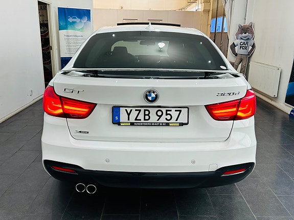 BMW 320d 9 of 29