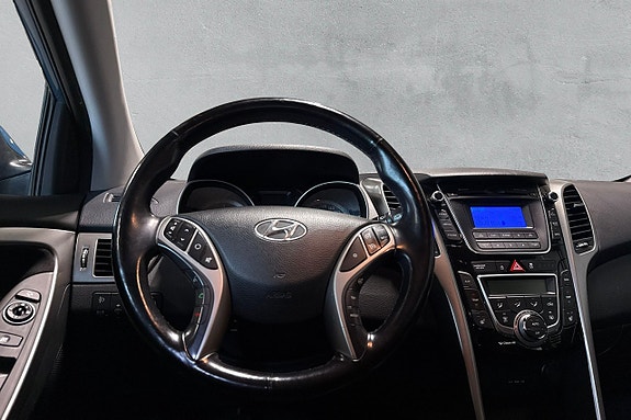 Hyundai i30 13 of 17