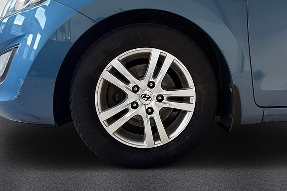 Hyundai i30 9 of 17
