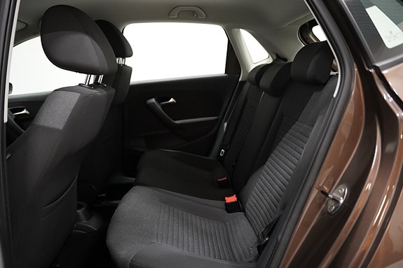 Volkswagen Polo 16 of 18